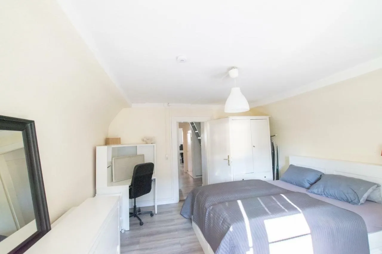 Altstadt Bolker Original Dusseldorf Apartment