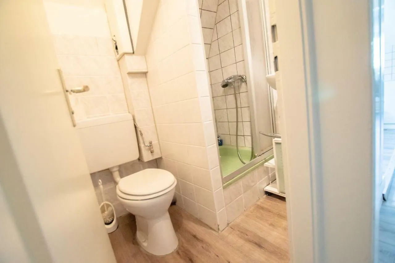 Altstadt Bolker Original Dusseldorf Apartment